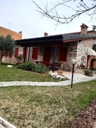 le scuderie di s.Bakhita Villa Schio Bagian luar foto